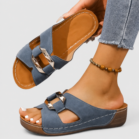 Sandalias con Hebilla Chic