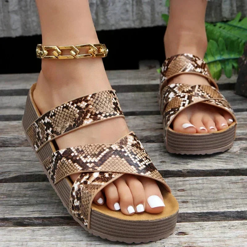 Sandalias de Elegancia Tejida